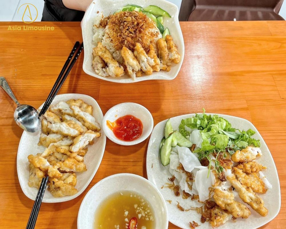 Bánh cuốn chả mực