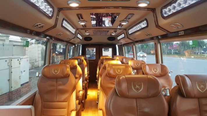 Thuê xe Limousine đi Ninh Bình xe 18 ghế