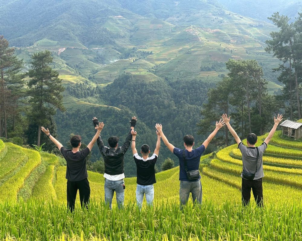 Chụp hình ở Vòng Yên Ngựa, Yên Bái