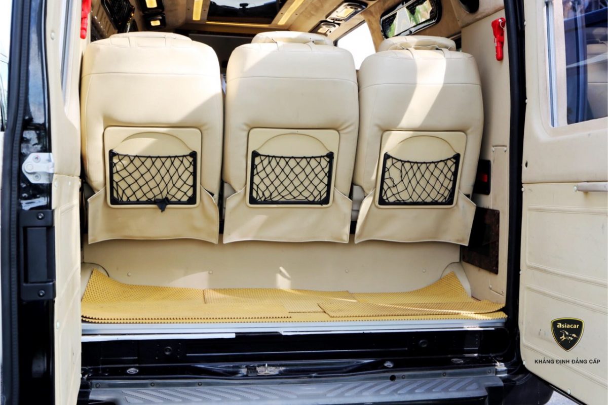 Thuê xe dcar limousine 9 chỗ đi golf Long Biên