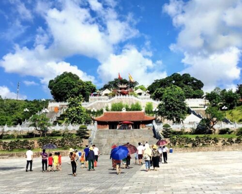 Đền Cửa Ông
