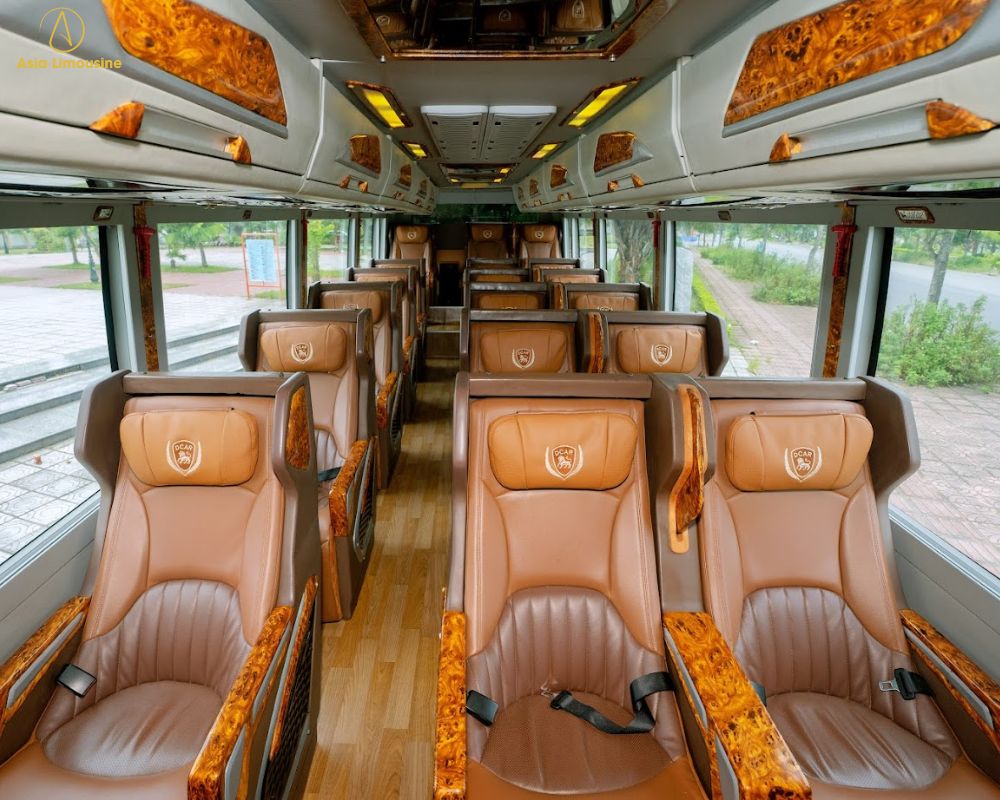 Ghế ngồi xe limousine 19 chỗ bọc bằng da