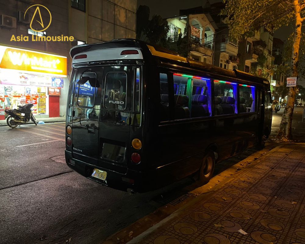 Giá thuê xe limousine Hà Nội cạnh tranh