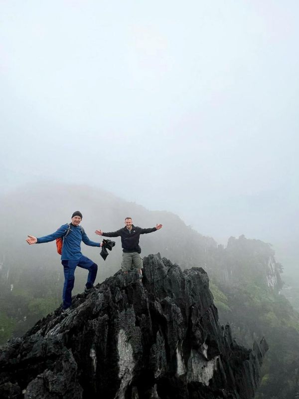 Hang Múa Ninh Bình