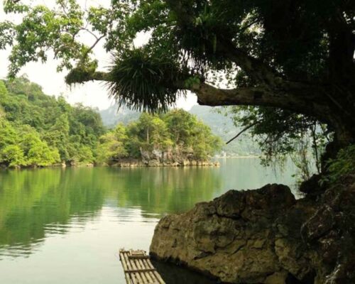 Hồ Ba Bể