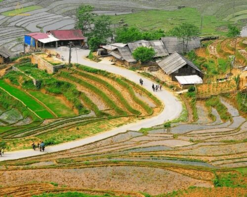Khám phá bản làng Lao Chải