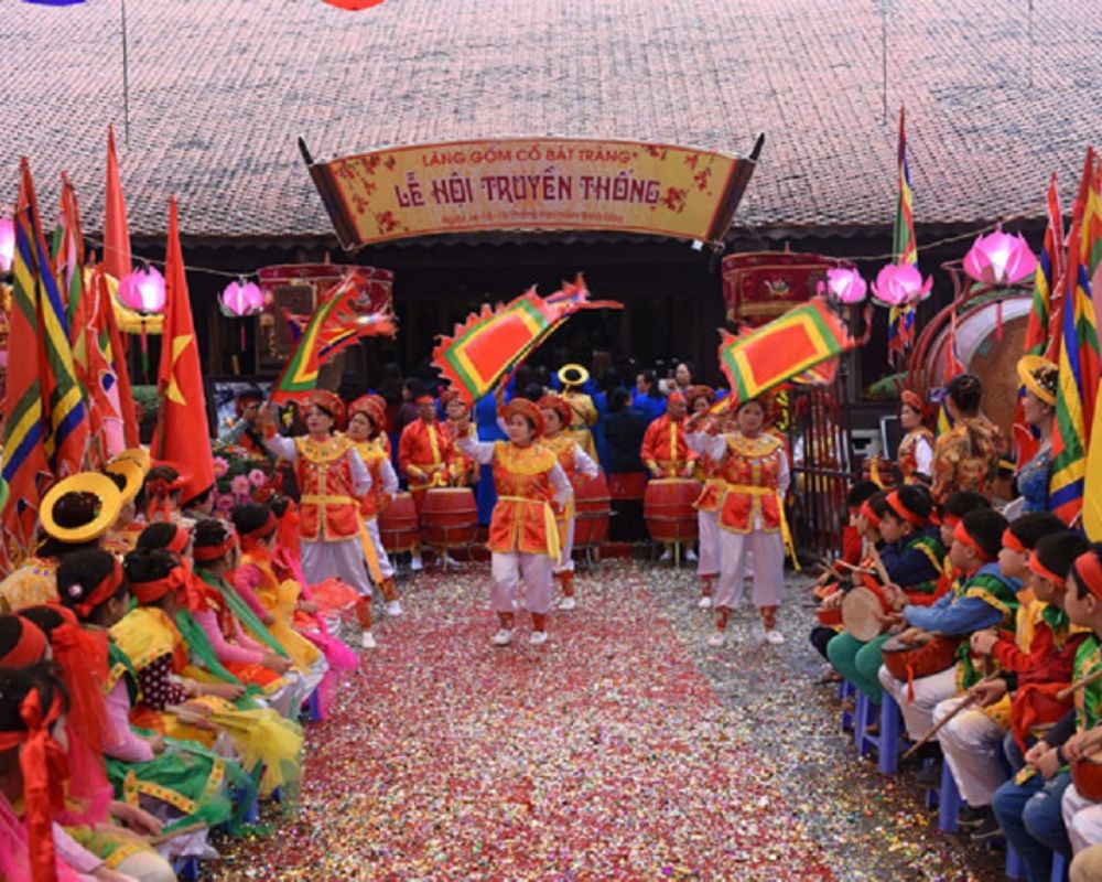 Lễ hội Làng Bát Tràng