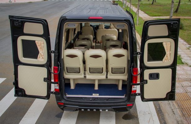 nội thất xe Solati Limousine 10 chỗ