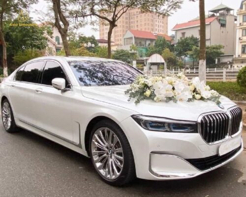 Mẫu sedan xe cưới