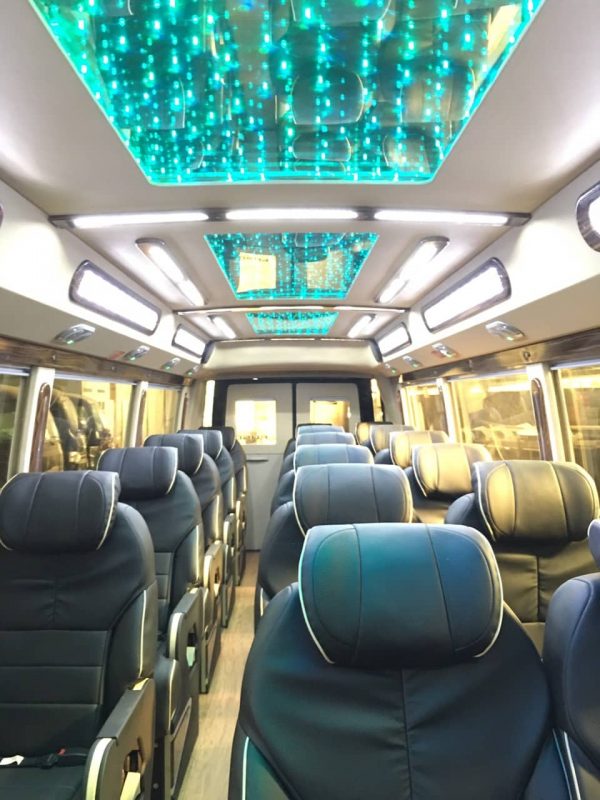 Thuê fuso limousine 19 chỗ Hà Nội