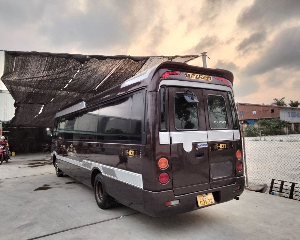 Thuê xe limousine đi tà xùa