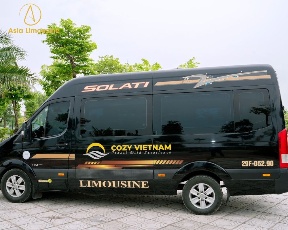 Ngoại thất xe limousine 12 chỗ
