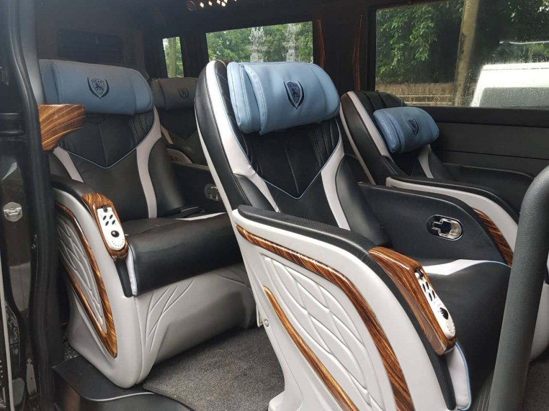Thuê xe Limousine Solati 12 chỗ đi Vân Đồn