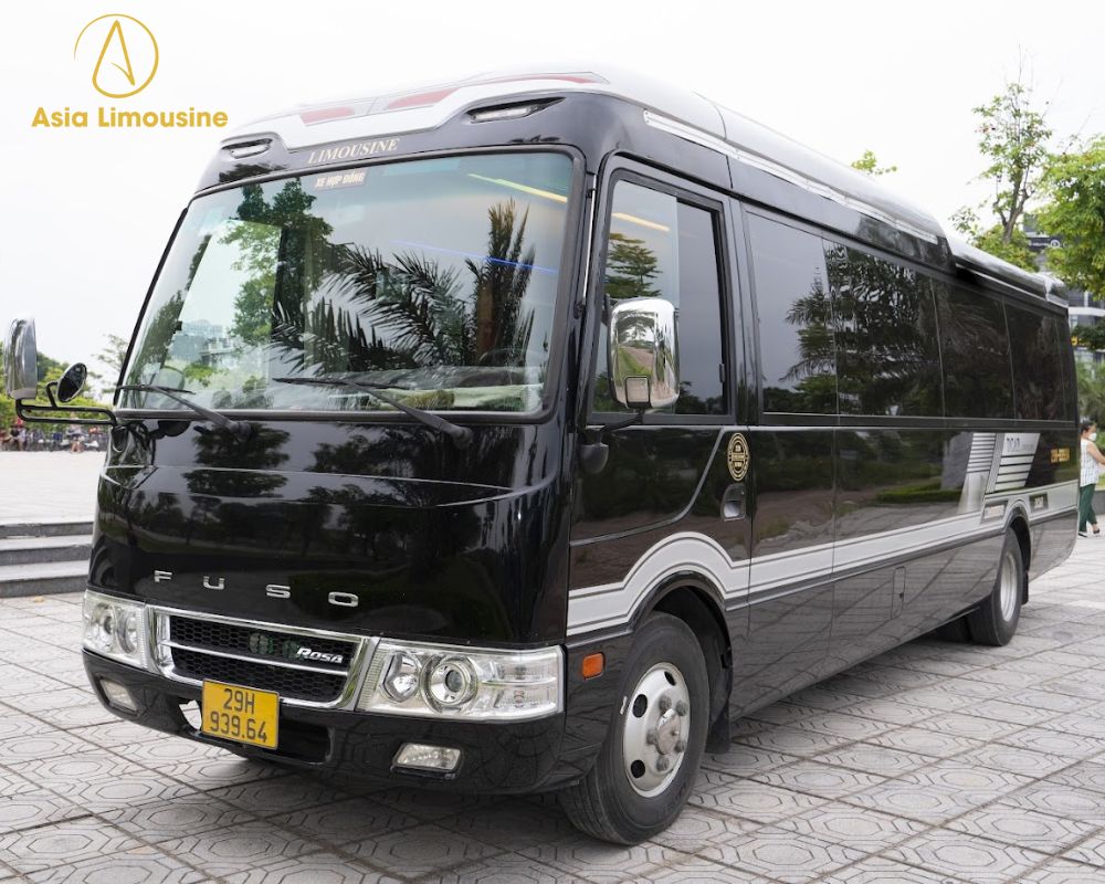 Xe limousine 19 chỗ sang trọng