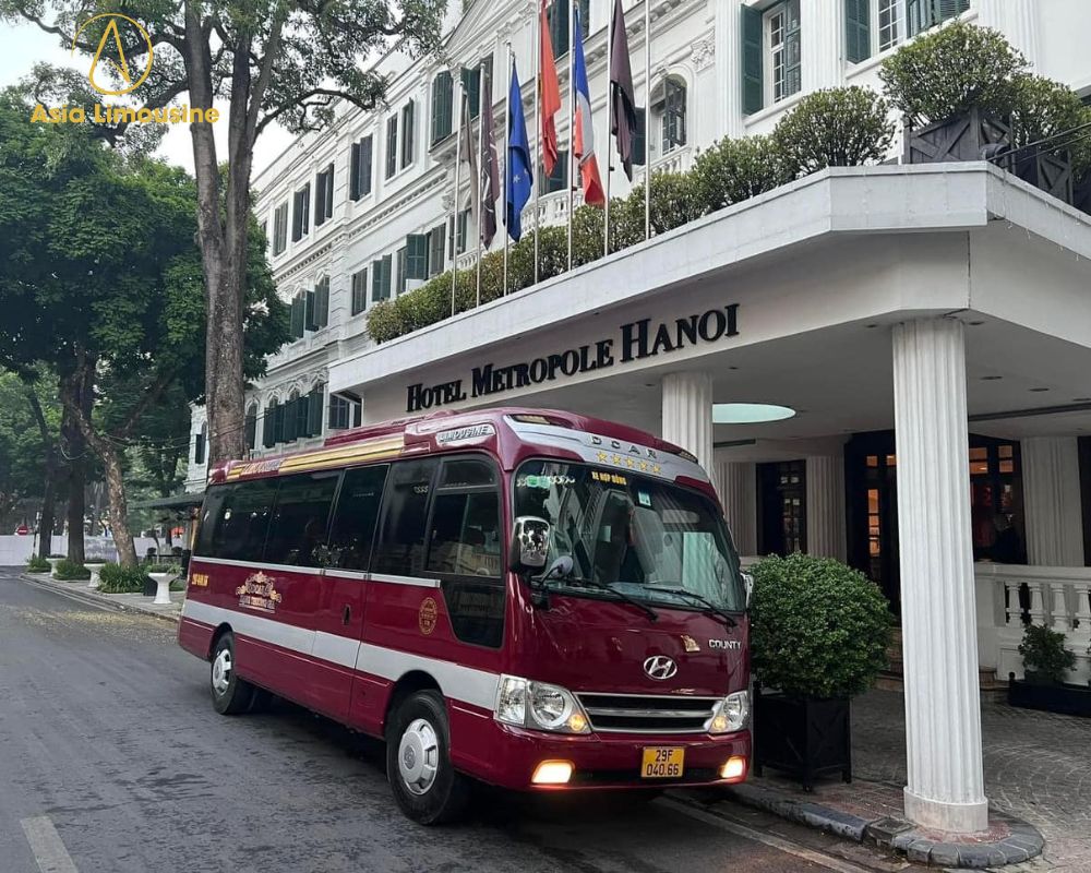 Thuê xe limousine 19 chỗ đi Tuần Châu