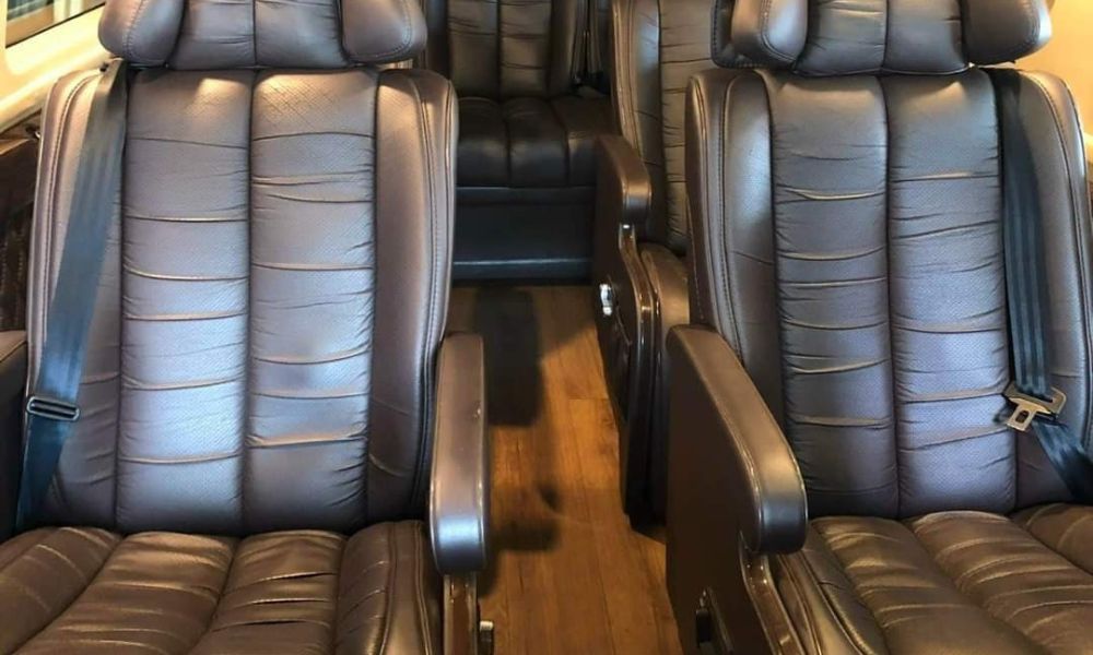 Thuê xe limousine 9 chỗ