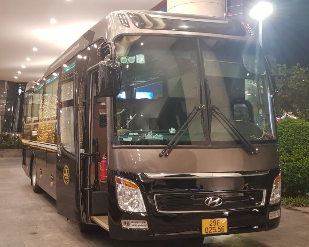 thuê xe limousine 9 chỗ Hà Nội tại Asia Limousine