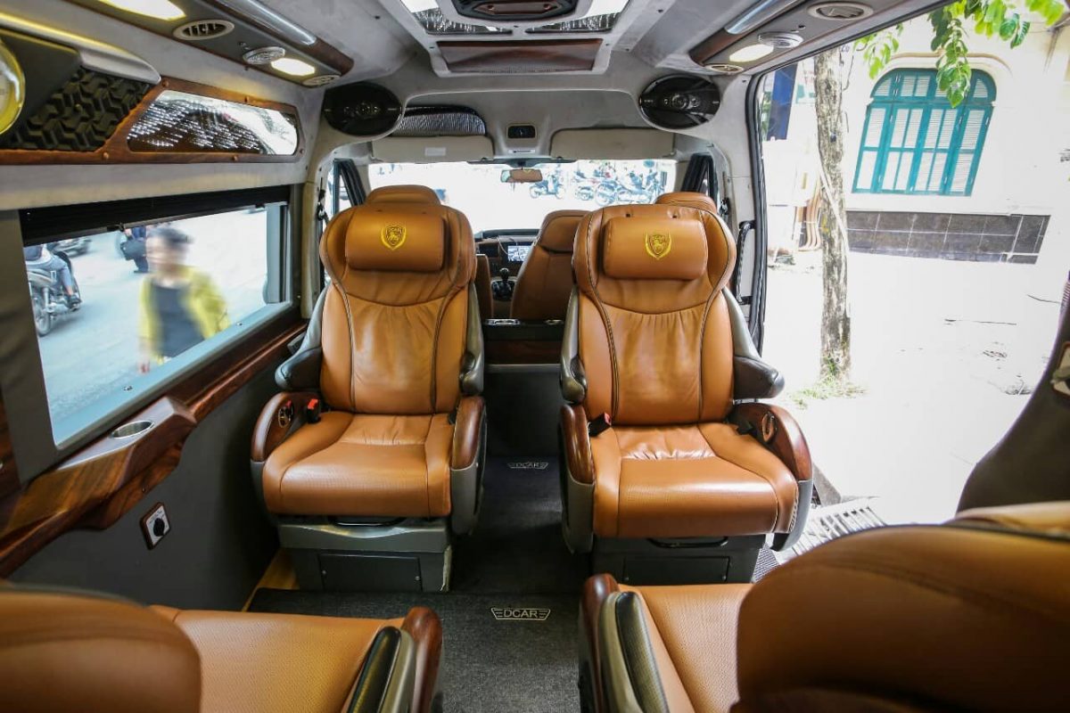 Thuê xe limousine đi biển Cửa Lò xe 9 chỗ