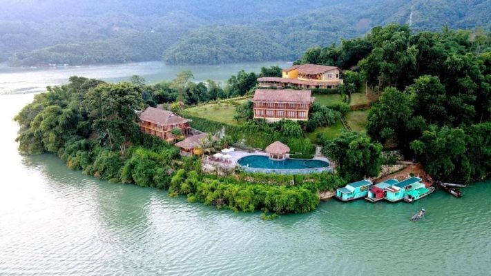 Thuê xe Limousine đi Hòa Bình Mai Châu Ecolodge