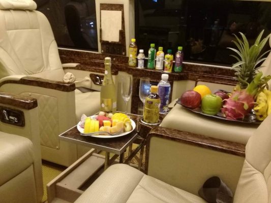 Thuê xe Limousine đi Onsen giá rẻ