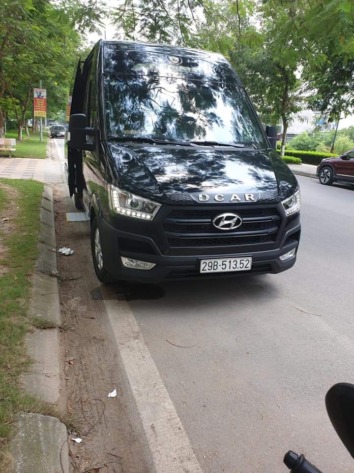 Thuê xe Limousine đi Phú Thọ xe Solati 12 chỗ