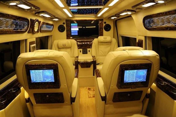  Thuê xe Limousine giá rẻ Bắc Ninh