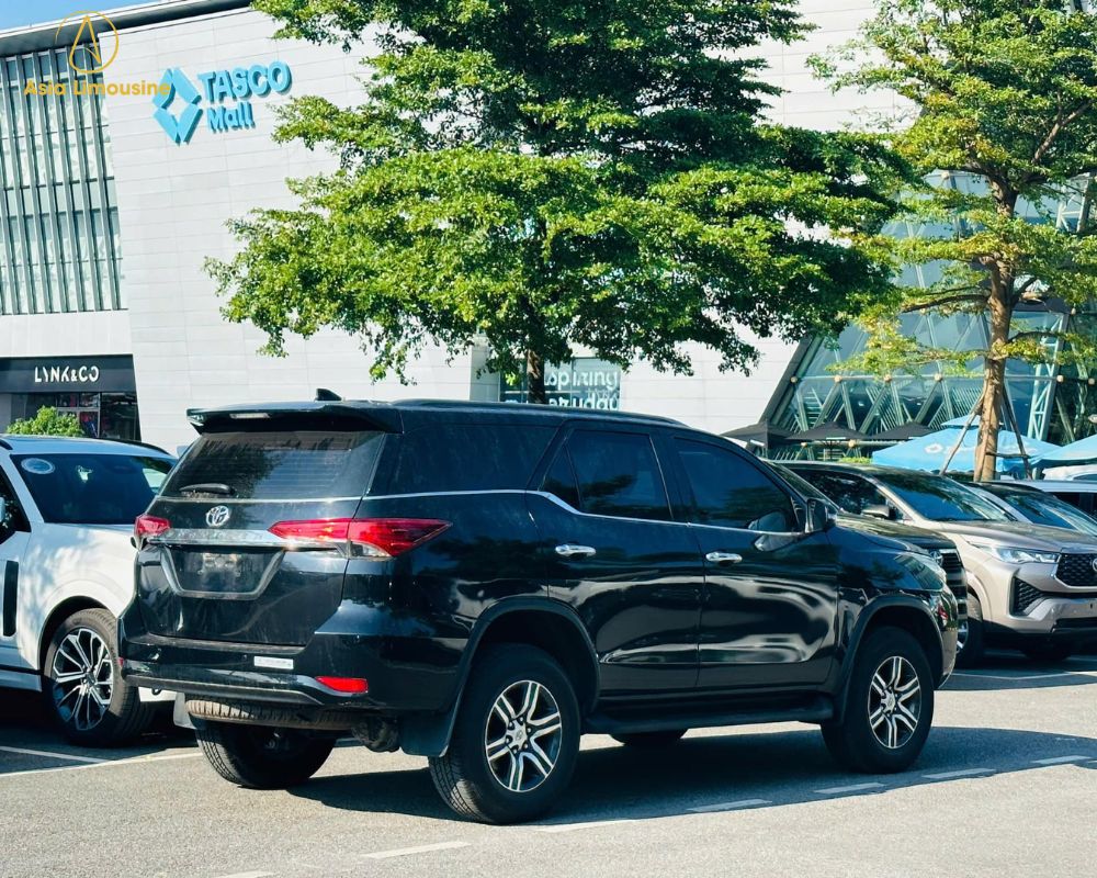 Xe 7 chỗ Toyota Fortuner
