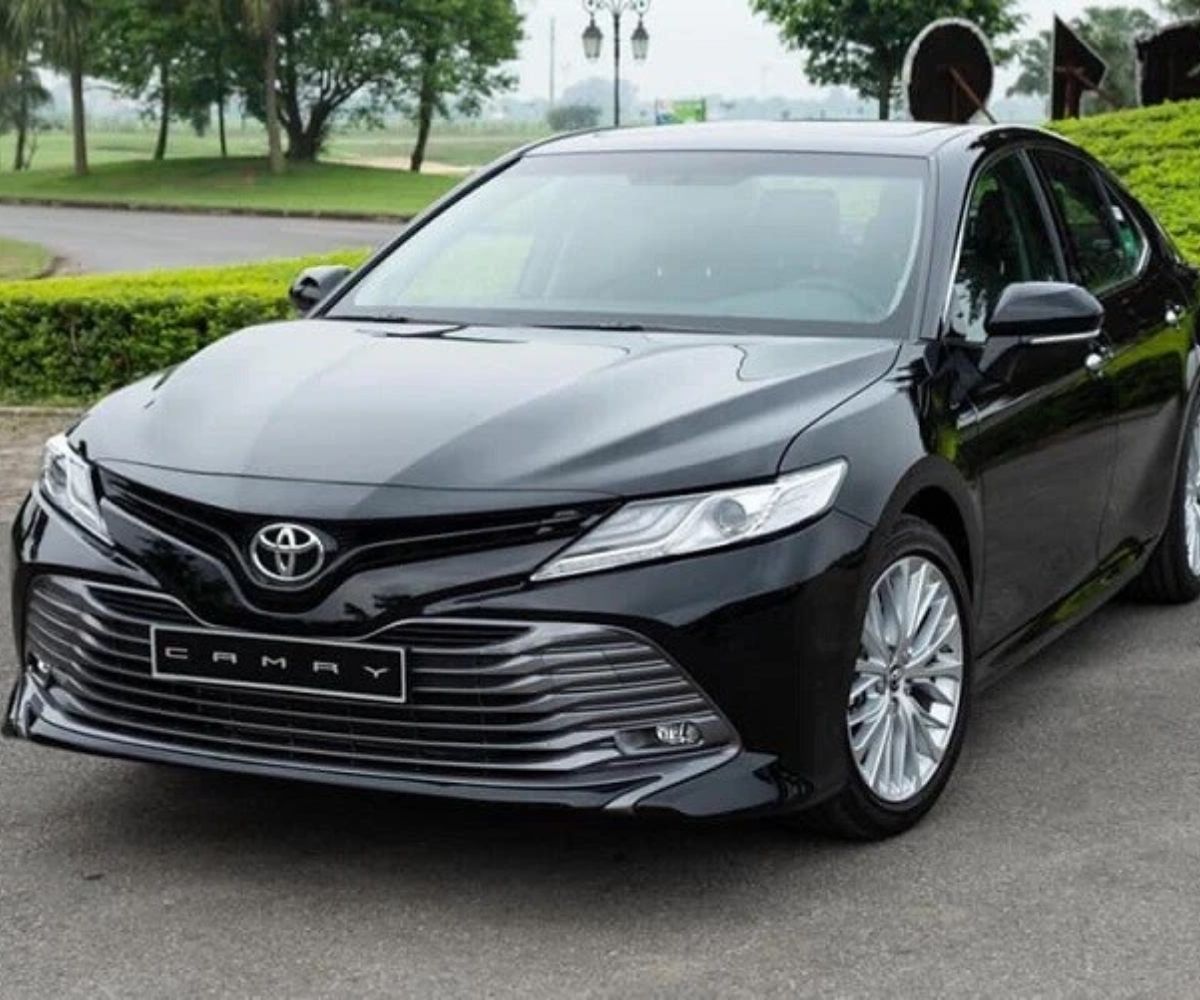 Xe Camry