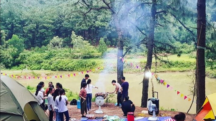 Gợi ý 5 điểm vui chơi ngày giỗ Tổ Hùng Vương tại Hà Nội, cắm trại tại núi Hàm Lợn