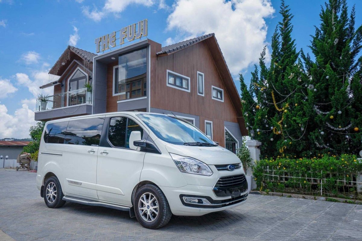 Thuê xe Limousine 9 chỗ Hà Nội đi du lịch các tỉnh phía Bắc - Asia Limousine