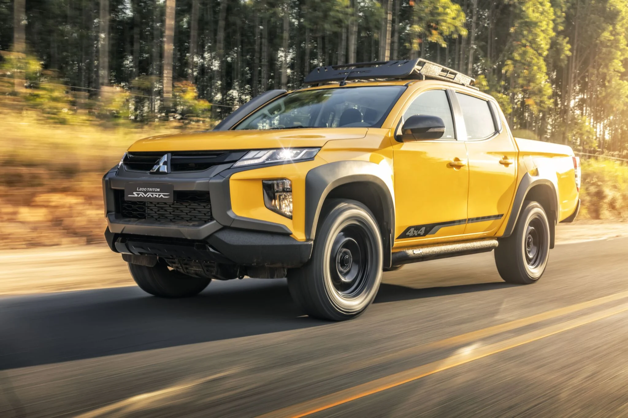 hãng xe mitsubishi của nước nào