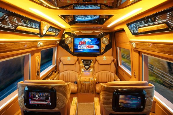 Nội thất của xe Solati Limousine 10 chỗ