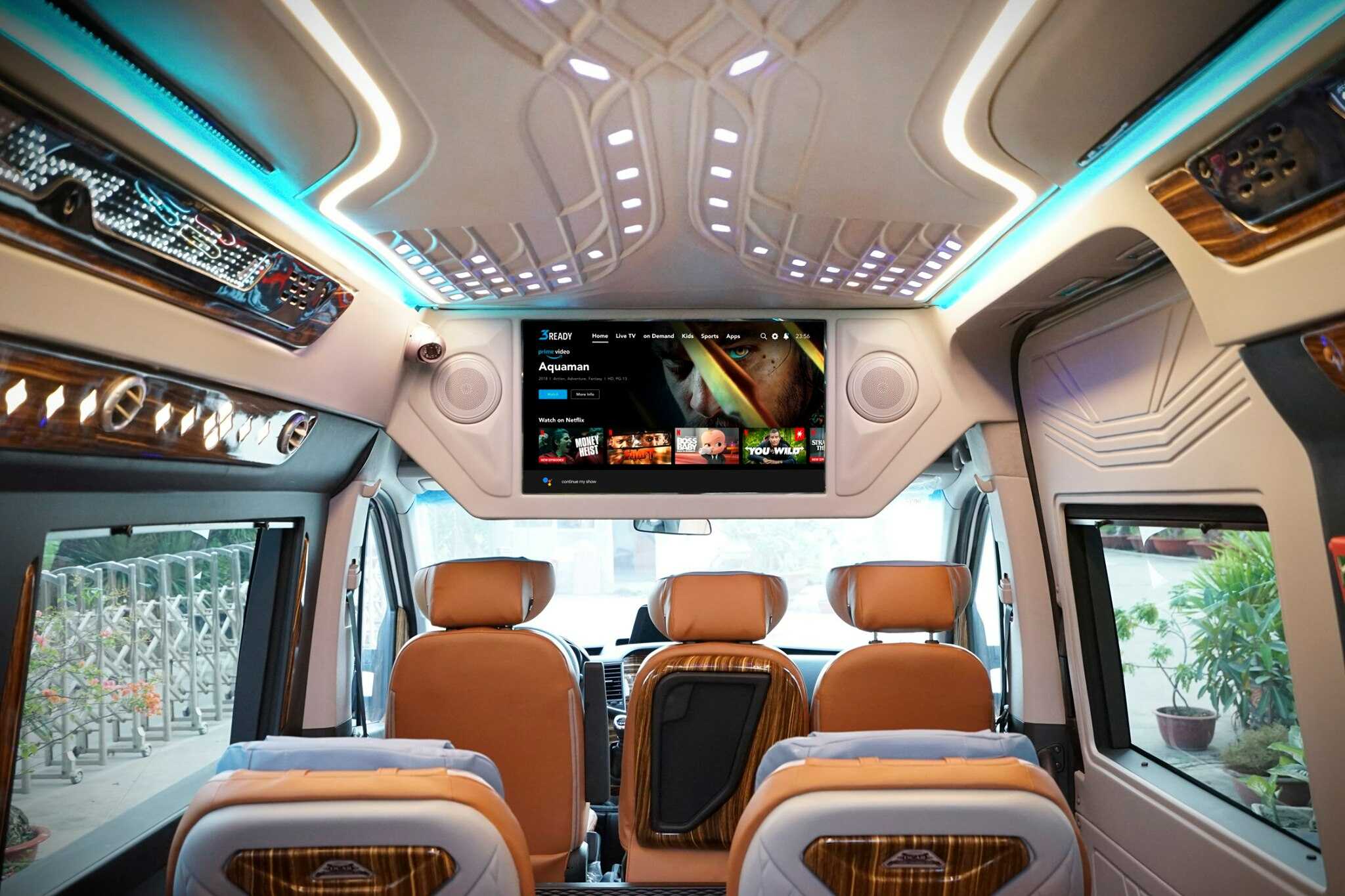Tiện ích và nội thất xe Limousine 16 chỗ như thế nào?