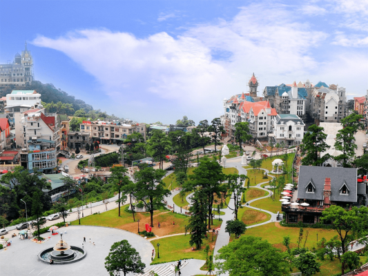 thuê xe Limousine 9 chỗ đi Tam Đảo