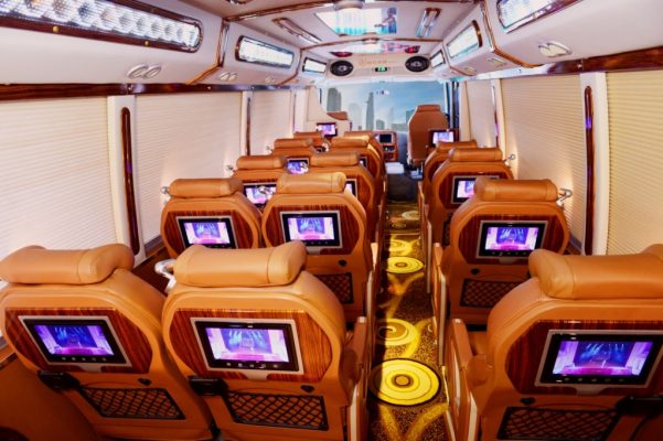 Thuê xe Limousine 19 chỗ tại Asia Limousine