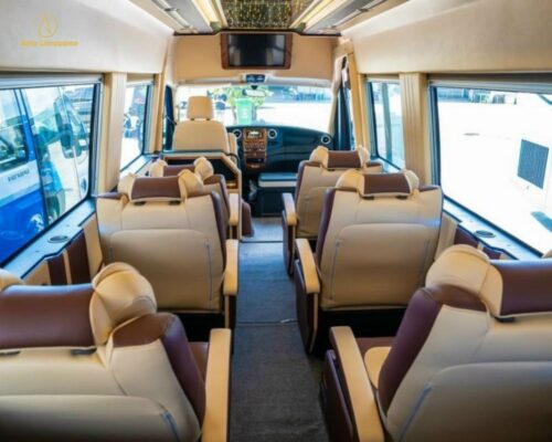 Dòng xe limousine 9 chỗ có ghế ngồi rộng rãi