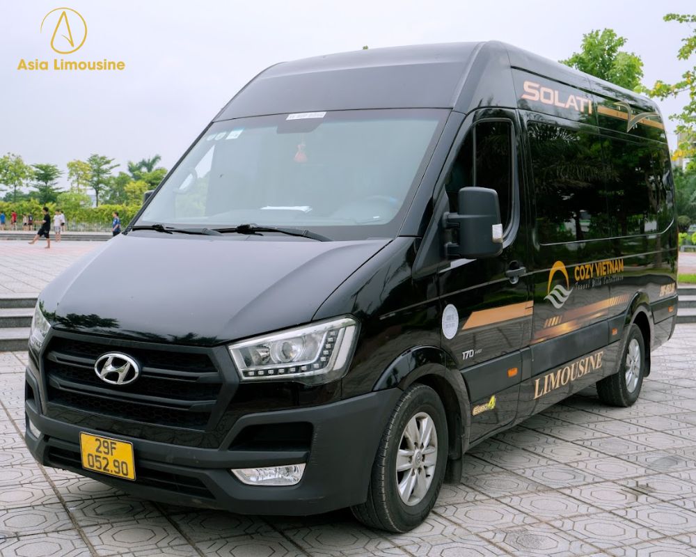 Xe limousine solati 9 chỗ 