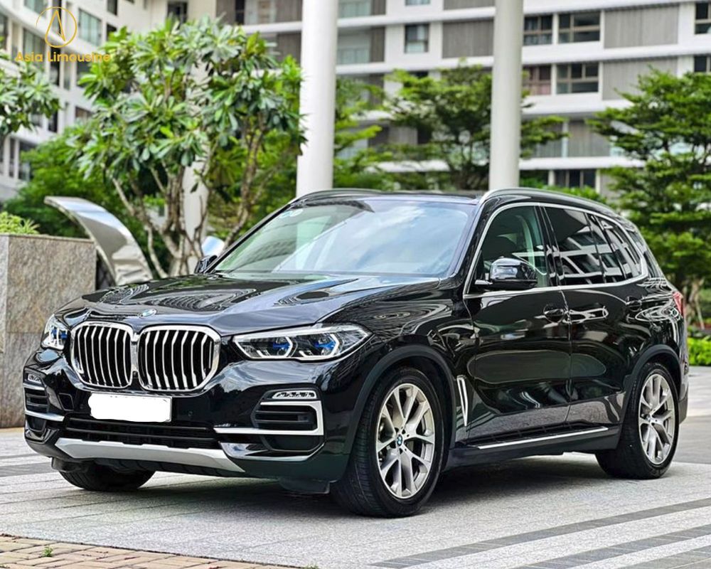 Xe BMW sang trọng, hiện đại