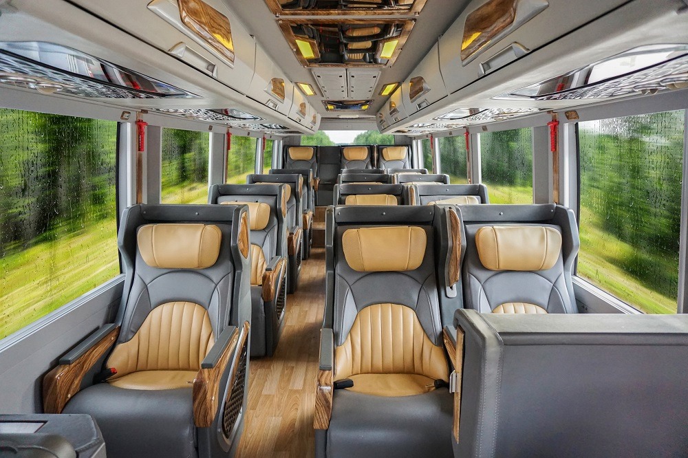 Bảng giá Thuê xe fuso Limousine 16 chỗ Hà Nội đầu năm 2023