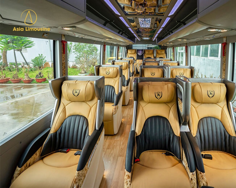 Xe limousine 29 chỗ của đơn vị Asia Limousine