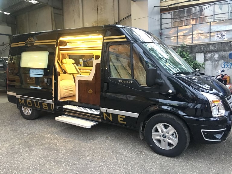 Vì sao nên thuê xe Limousine Hà Nội đi du lịch Sapa?